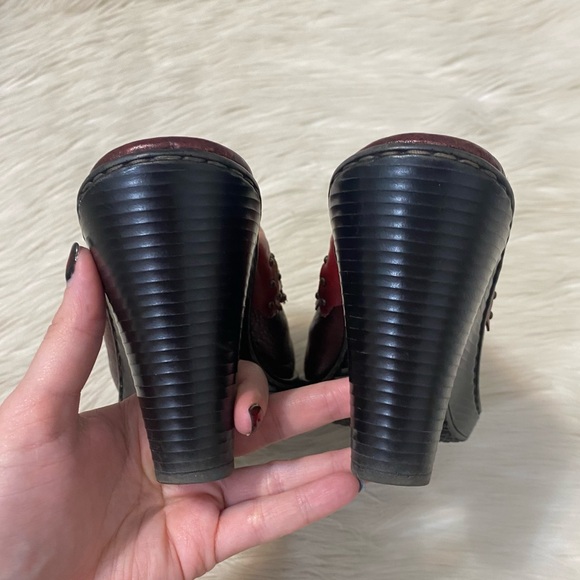 Born Red Metallic Maroon Leather Fringe Studded Boho Heeled Mules Slip On Clogs - Picture 7 of 10